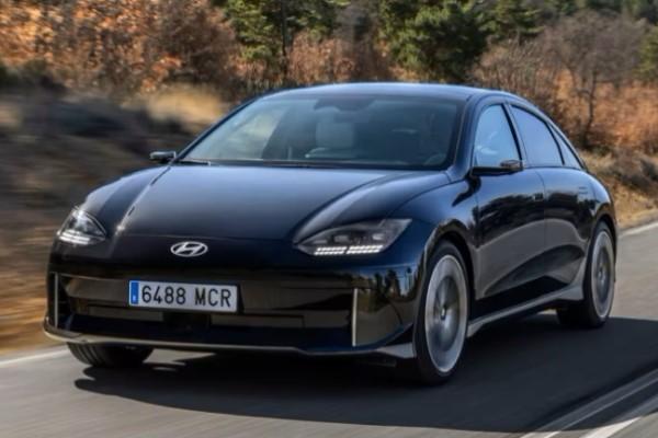 2023 Hyundai Ioniq 6 Long range RWD (18 inch Wheels)