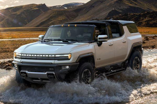 2024 GMC Hummer EV SUV MT Tires 2M20