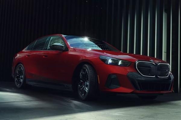 2024 BMW i5 M60 xDrive Sedan (21 inch Wheels)