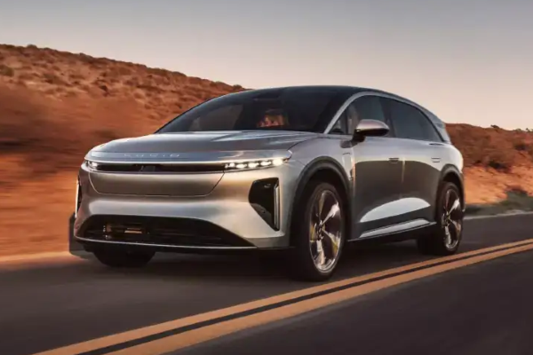 2025 Lucid Gravity GT w/20F21R wheels (3R)