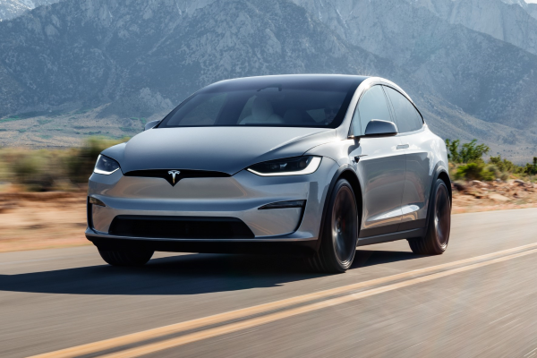 2025 Tesla Model X Plaid (22in wheels)