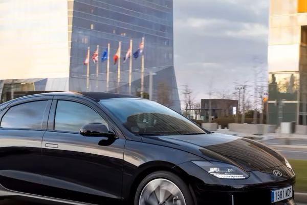 2023 Hyundai Ioniq 6 Long range AWD (20 inch Wheels)