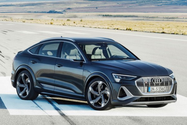 2022 Audi e-tron S Sportback (20 inch wheels)