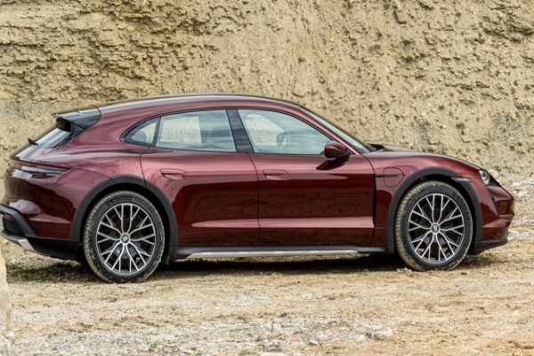 2022 Porsche Taycan 4 Cross Turismo