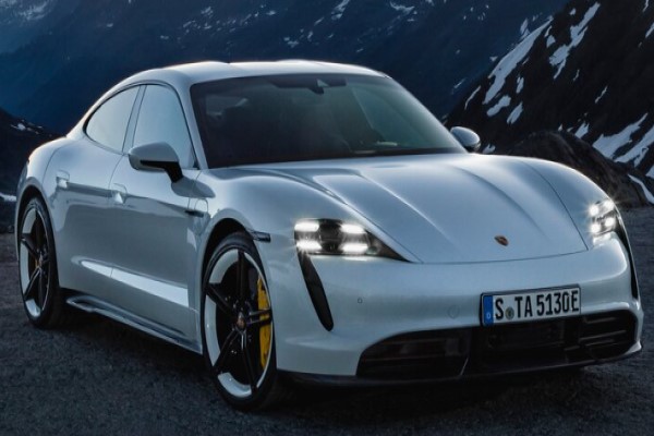 2022 Porsche Taycan Turbo S