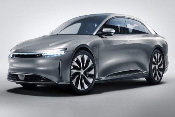 2023 Lucid Air G Touring XR AWD with 19 inch wheels