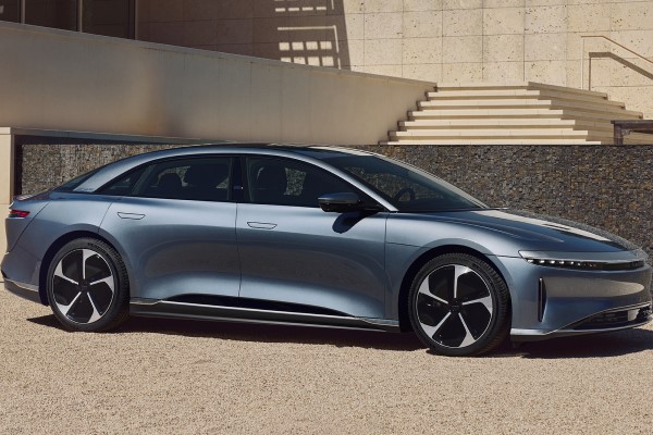 2023 Lucid Air Pure AWD with 19 inch wheels