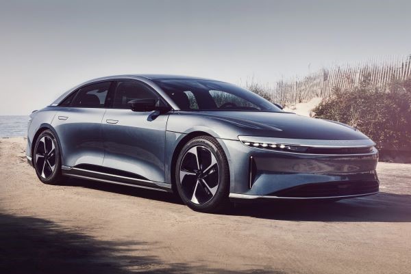 2024 Lucid Air Pure RWD with 19 inch wheels