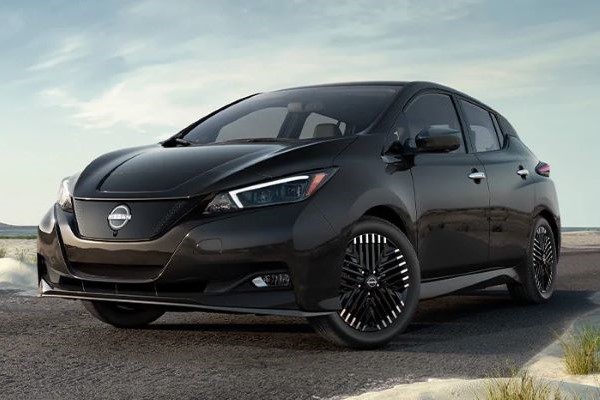 2024 Nissan LEAF SV