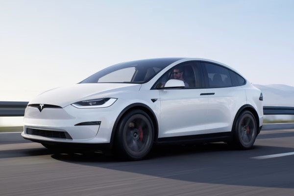 2024 Tesla Model X Plaid (22in wheels)