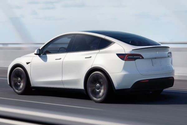 2024 Tesla Model Y Long Range AWD