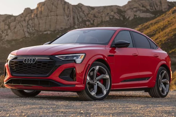 2024 Audi SQ8 Sportback e-tron (21/22 inch wheels)