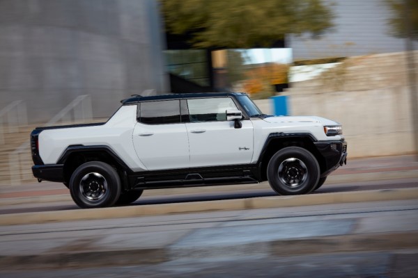 2024 GMC Hummer EV Pickup