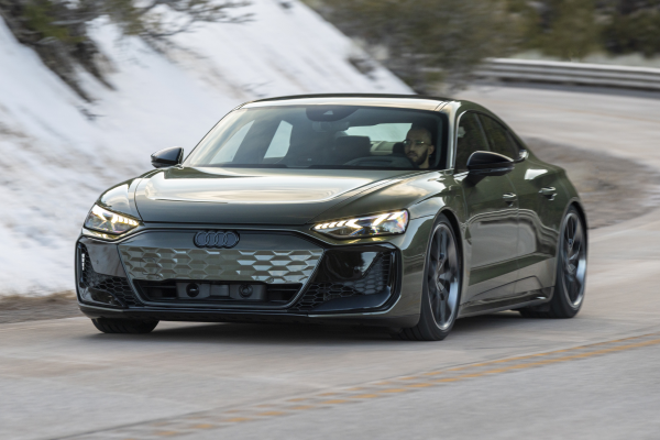 2025 Audi RS e-tron GT Performance