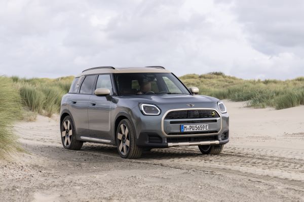 2025 MINI Countryman SE ALL4 (18 inch Wheels)