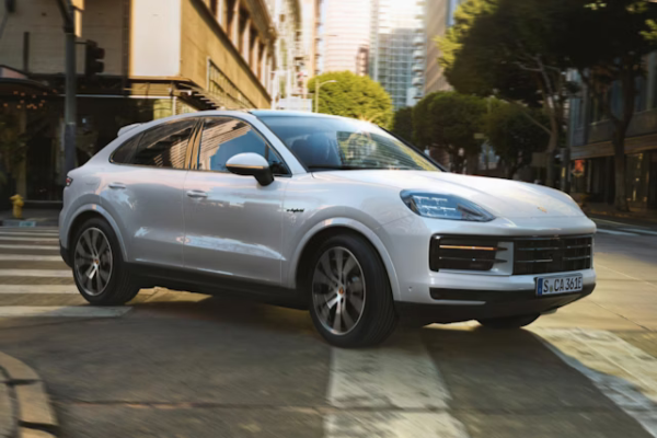 2025 Porsche Cayenne Turbo E-Hybrid Coupe