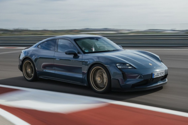 2025 Porsche Taycan Turbo GT