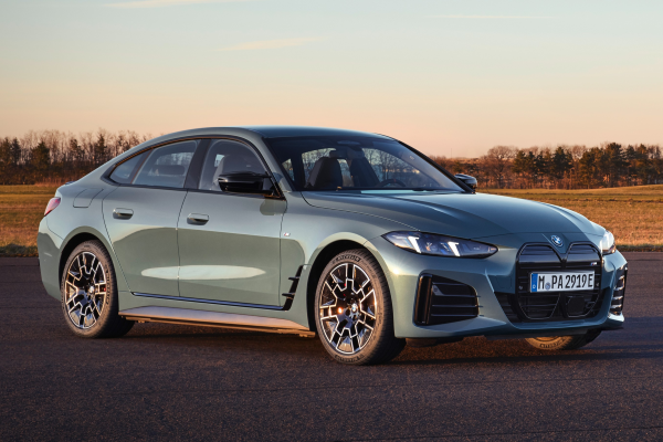 2026 BMW i4