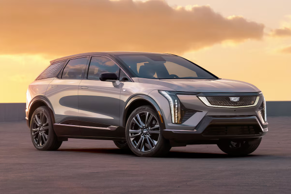 2026 Cadillac OPTIQ AWD (19 kW Charger)