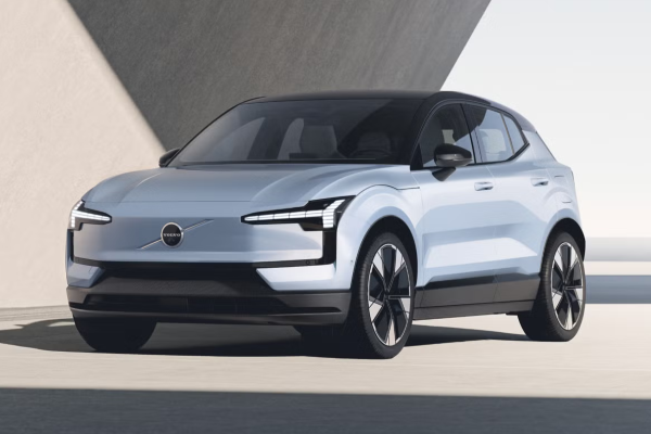 2026 Volvo EX30 Cross Country (18 Inch Wheels)